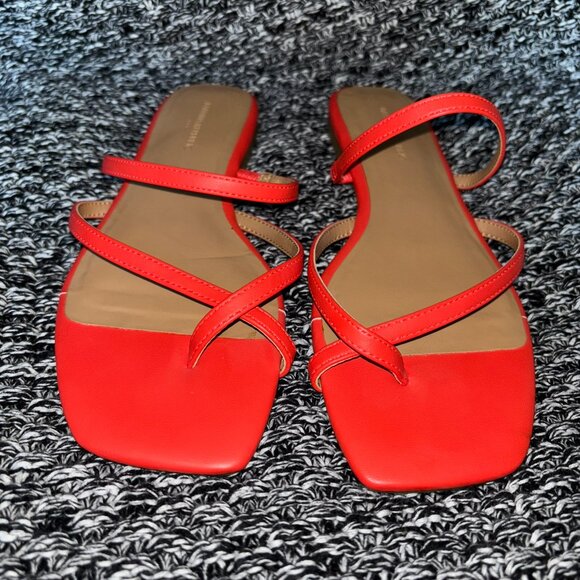 NWOT Never Worn Banana Republic Flat Sandals (Size 6, Chili Pepper Red/Coral) - Picture 2 of 6